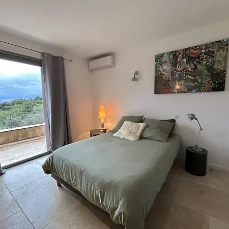 Tiga Alojamento de Turismo Selvagem Ollioules