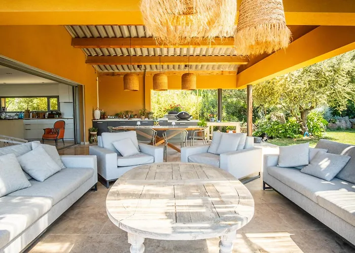 Tiga Villa